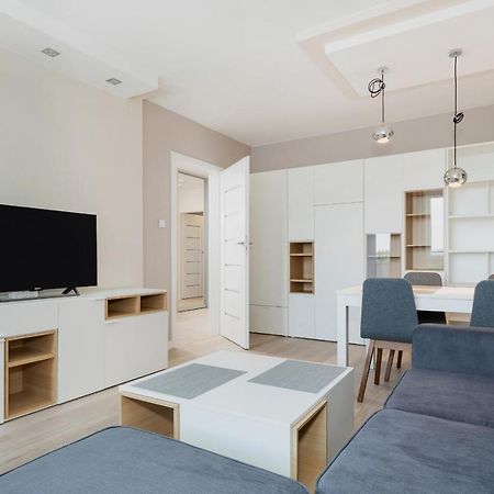 Apartament Z Widokiem Na Port Swinoujscie By Noclegi Renters Exterior photo